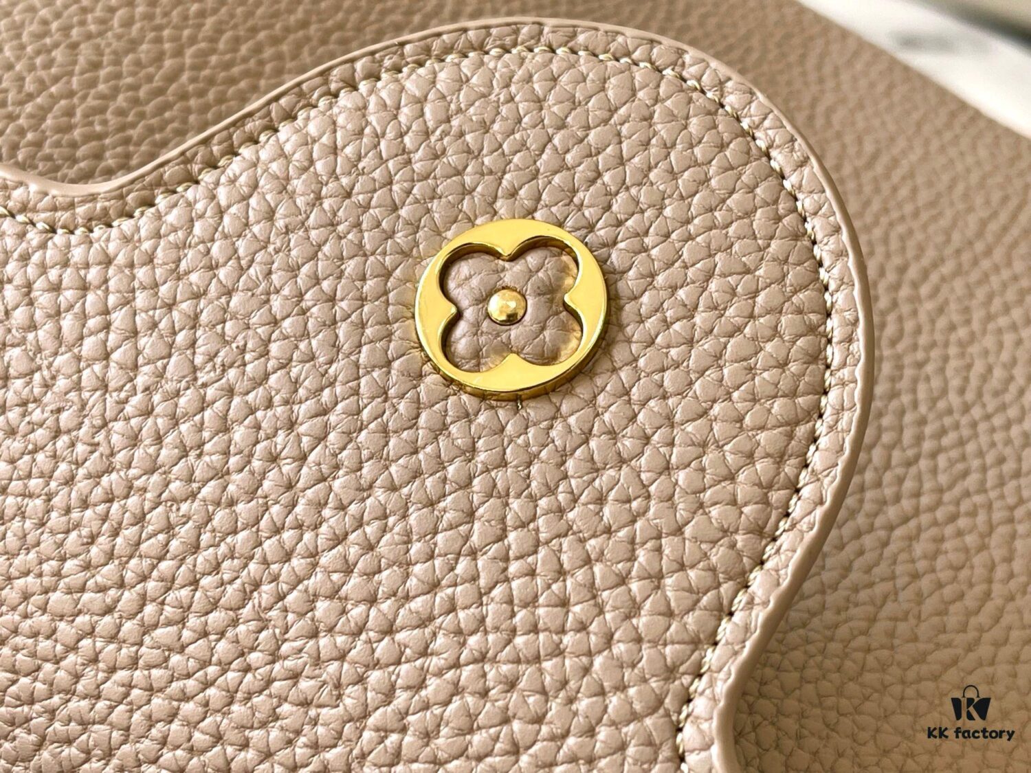 693079e76e68136f4d9a6c07 Upgraded M23766 Beige and White Mother-of-Pearl Capucines Flower Crown Handbag