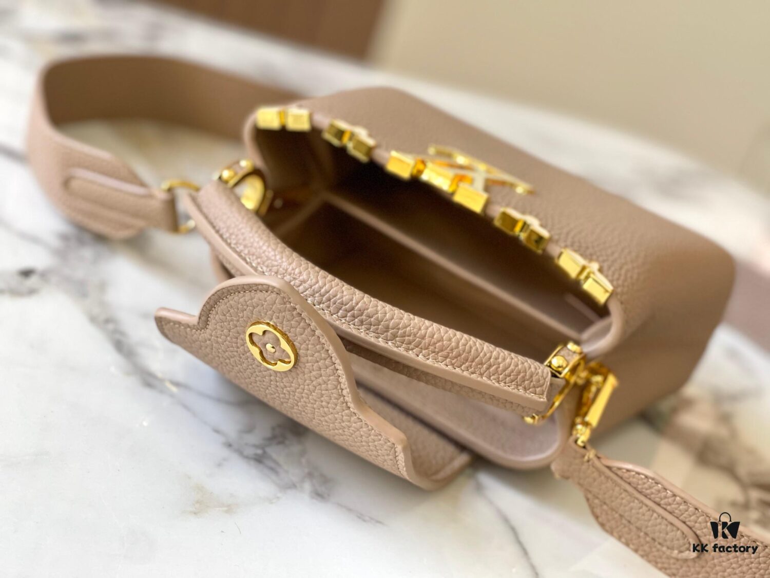 693079ea6e68136f4d9a6c0c Upgraded M23765 Beige and White Mother-of-Pearl Flower Crown Capucines Handbag