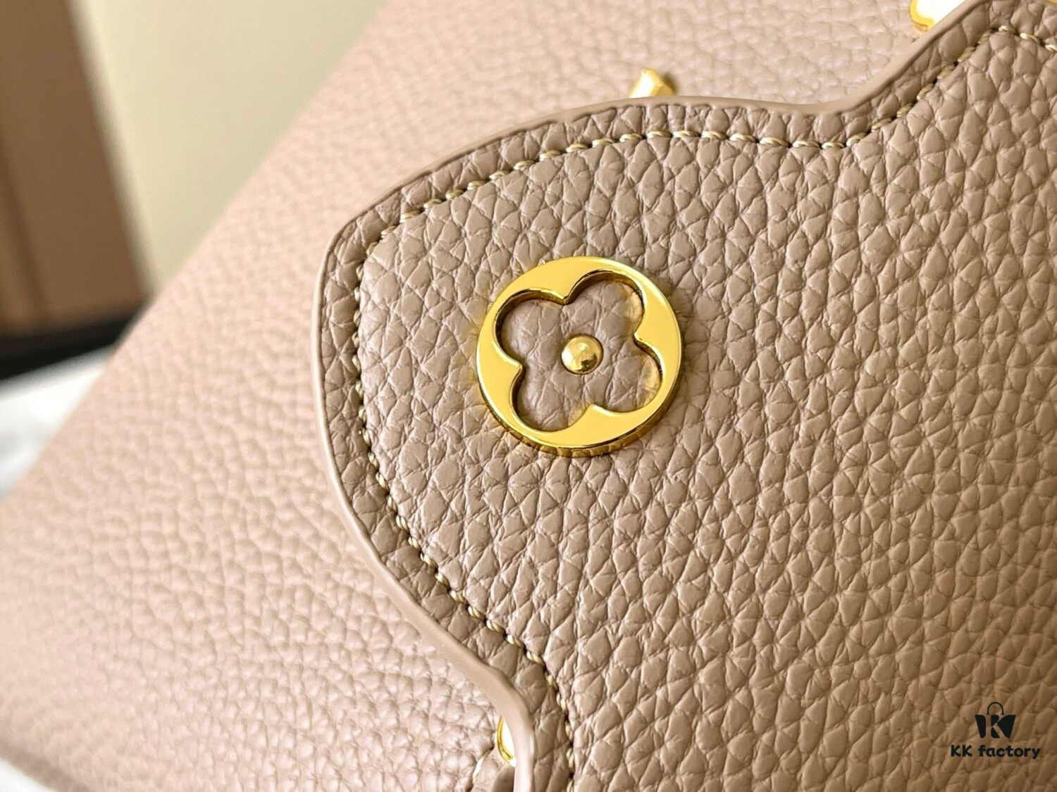 693079ec6e68136f4d9a6c12 Upgraded M23765 Beige and White Mother-of-Pearl Flower Crown Capucines Handbag