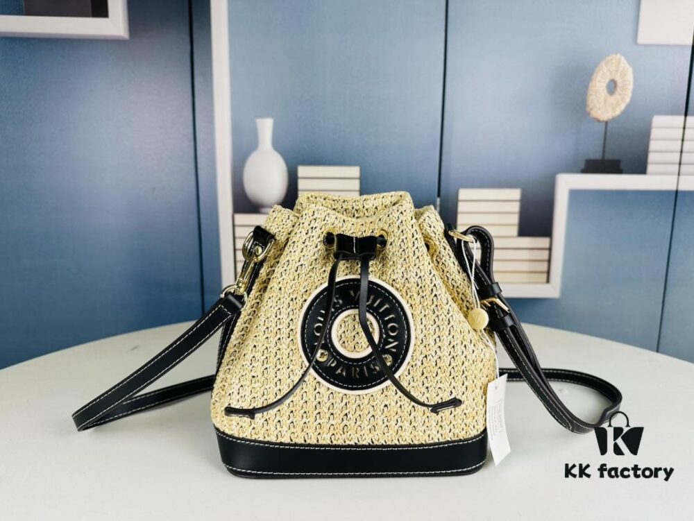 693079f06e68136f4d9a6c1c New Large Batch LV NOE PURSE Bucket Bag with Raffia and Leather Trim