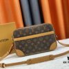 69307a076e68136f4d9a6c39 Top Quality Original LV Classic Crossbody Bag, Model No. M51274, Monogram Pattern, Small Square Design with Adjustable Full-Grain Leather Shoulder Strap