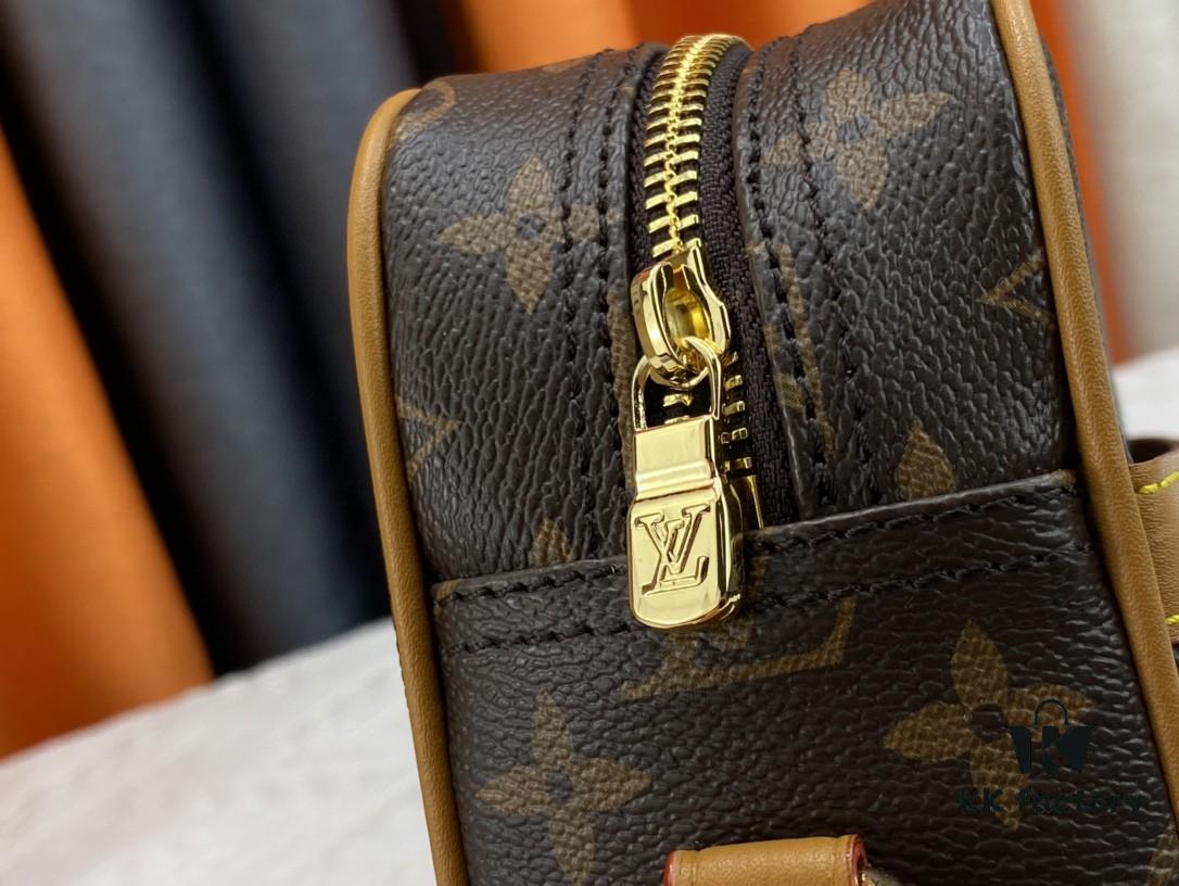 69307a0b6e68136f4d9a6c43 Top Quality Original LV Classic Crossbody Bag, Model No. M51274, Monogram Pattern, Small Square Design with Adjustable Full-Grain Leather Shoulder Strap