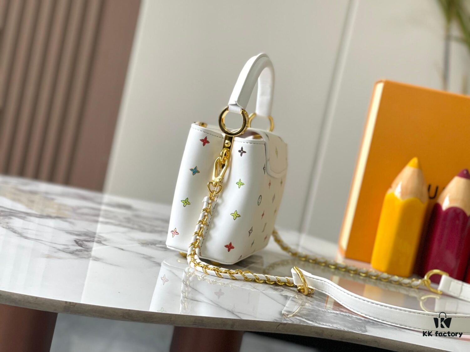 Guangzhou Stock Top Quality Original Capucines Mini Model: 14165 White Material: Canvas Graffiti Hardware Upgraded Features: LV Initials, Unique Edge Ring, Exquisite Monogram Flower on Flap