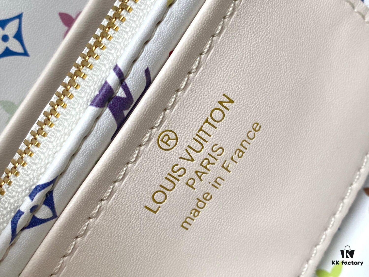 69307a3c6e68136f4d9a6c98 Guangzhou Stock Top Quality Original Version Capucines Mini Model: 12352 White with 33 Colorful Elements Material: Crushed Calfskin Hardware Upgraded Features: LV Initials, Unique Border Ring, Exquisite Monogram Flower on Flap Closure Dimensions: 21×14×8cm