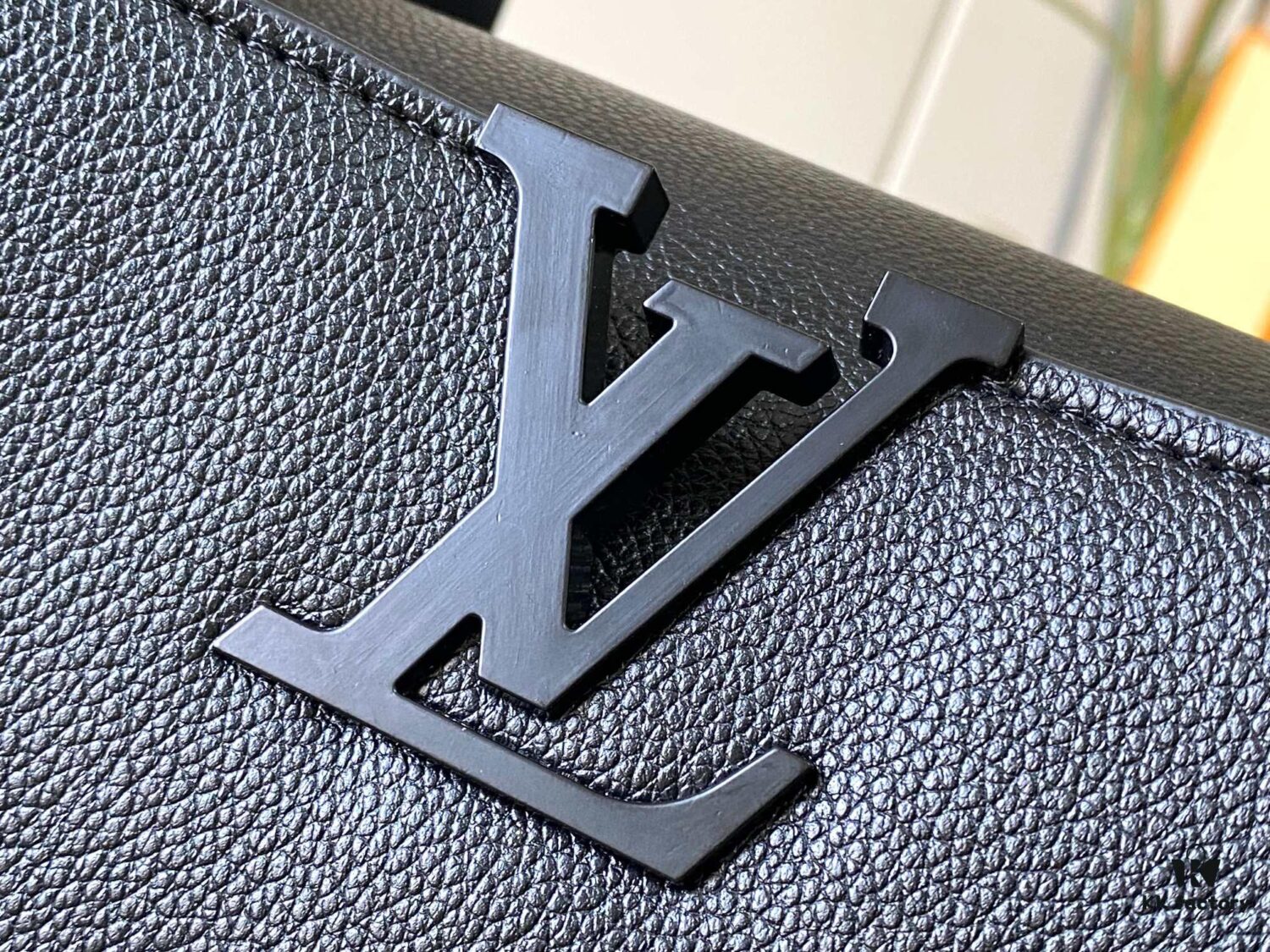 Upgraded Version M24880 Black Capucines Souple Large Handbag