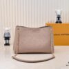 69307a566e68136f4d9a6cc8 Batch Model M14414 M14659 M14234 This Anytime Medium Handbag Reinterprets the Classic Promenade Bag from 1988, Making It an Ideal Choice for Daily Commuting or Weekend Getaways