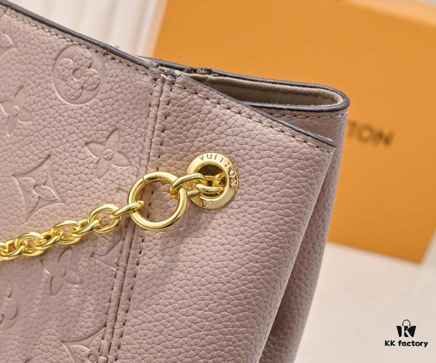 69307a606e68136f4d9a6cd9 M14414 M14659 M14234 This Anytime Medium Bag Reimagines the Classic 1988 Promenade Bag
