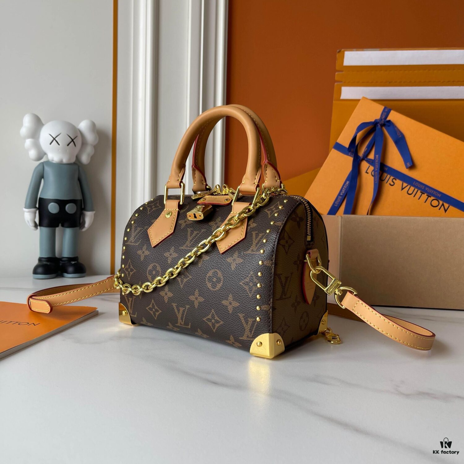 69307ac06e68136f4d9a6d57 Upgraded Original 180 M46881 M46880 LV Pillow from Louis Vuitton Resort 2025 Collection