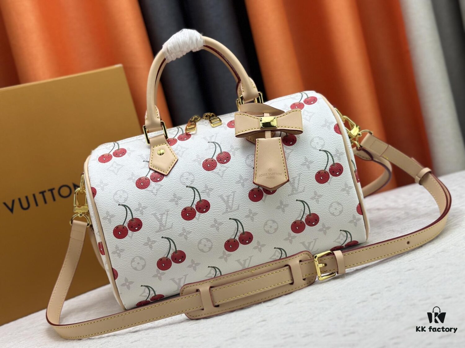 69307b186e68136f4d9a6ded M17089 M40391 Louis Vuitton Cherry Series Handbag from 2005, Designed by Takashi Murakami