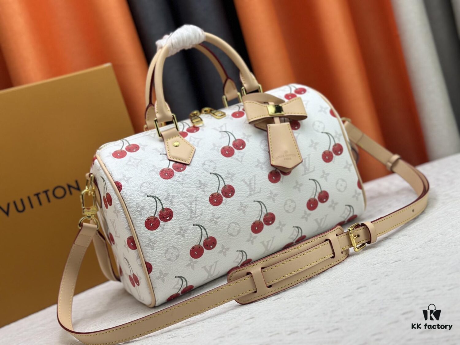 69307b196e68136f4d9a6def M17089 M40391 Louis Vuitton Cherry Series Handbag from 2005, Designed by Takashi Murakami