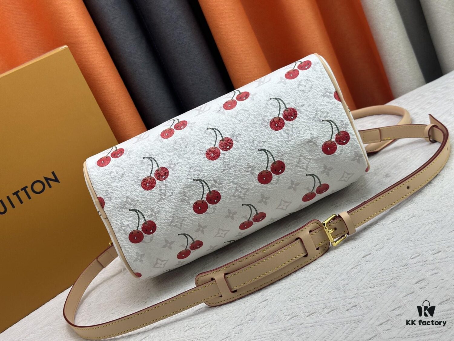 69307b1b6e68136f4d9a6df3 M17089 M40391 Louis Vuitton Cherry Series Handbag from 2005, Designed by Takashi Murakami
