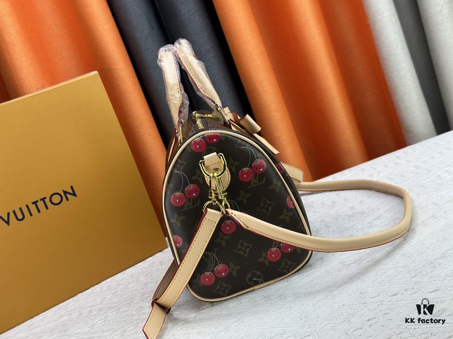 69307b1e6e68136f4d9a6df8 M17089 M40391 Louis Vuitton Cherry Series Handbag from 2005 Designed by Takashi Murakami