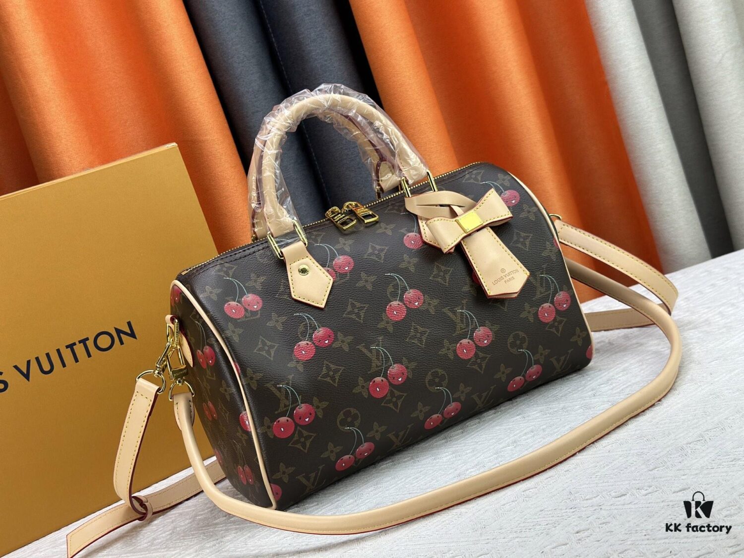 69307b1e6e68136f4d9a6df9 M17089 M40391 Louis Vuitton Cherry Series Handbag from 2005 Designed by Takashi Murakami
