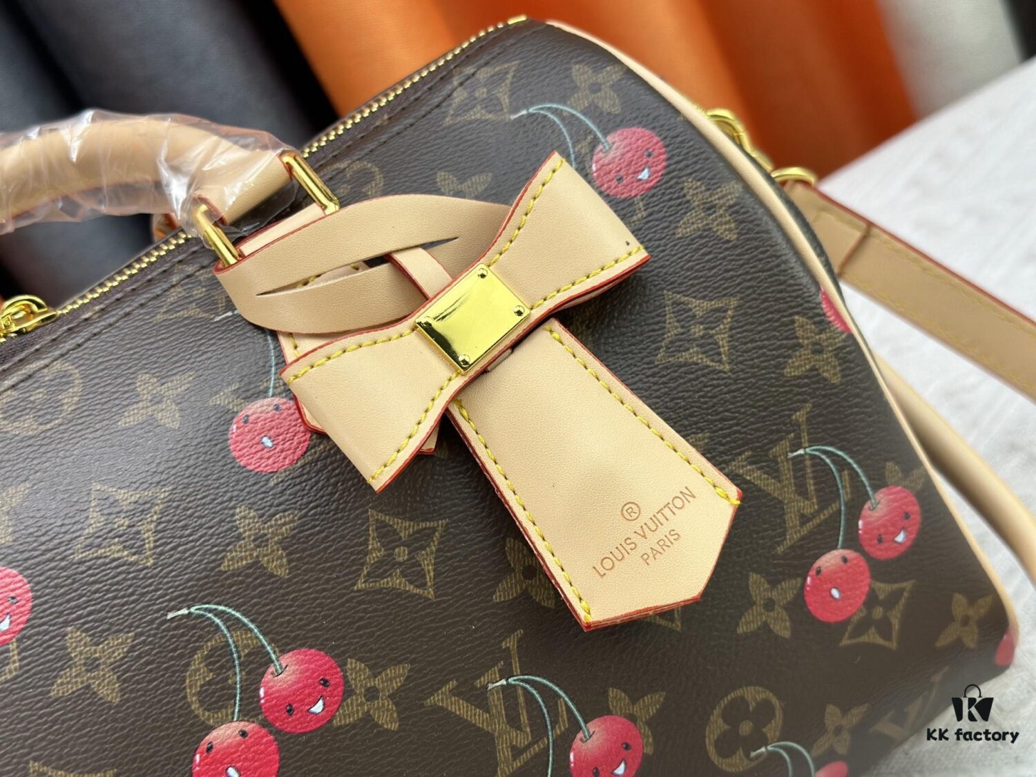 69307b426e68136f4d9a6e45 M17089 M40391 Louis Vuitton Cherry Series Handbag from 2005 Designed by Takashi Murakami