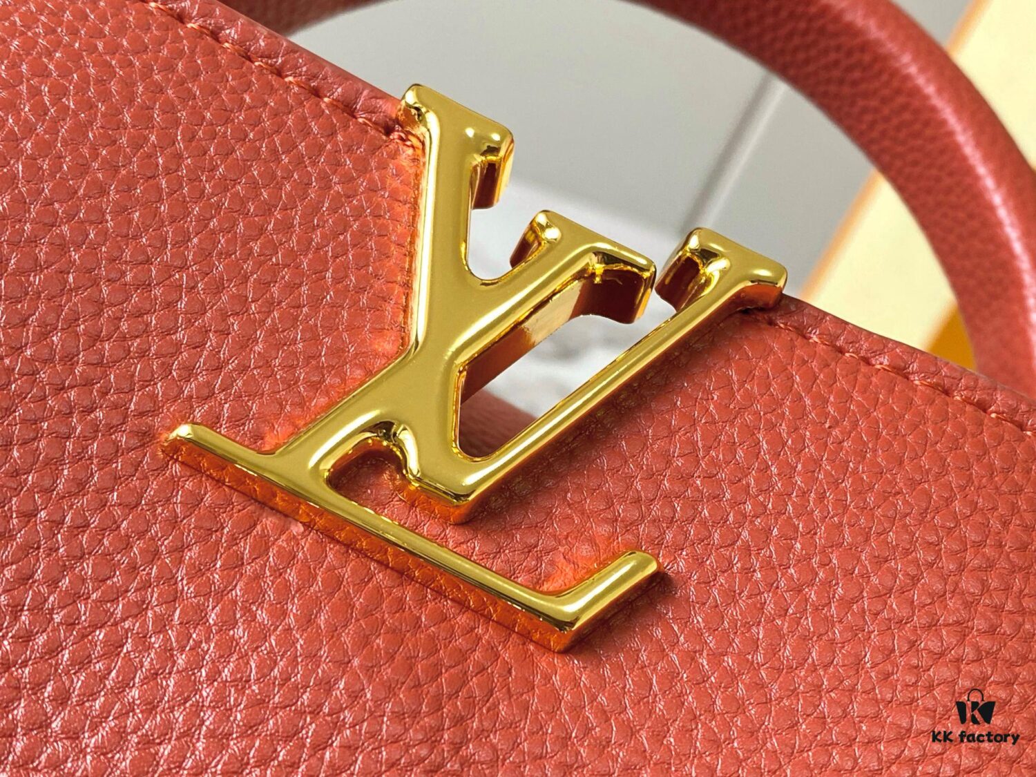 69307b636e68136f4d9a6e7e Top Quality Original Guangzhou Goods 🇫🇷 M12935 Capucines Mini Bag from the Capucines Chain On You Collection