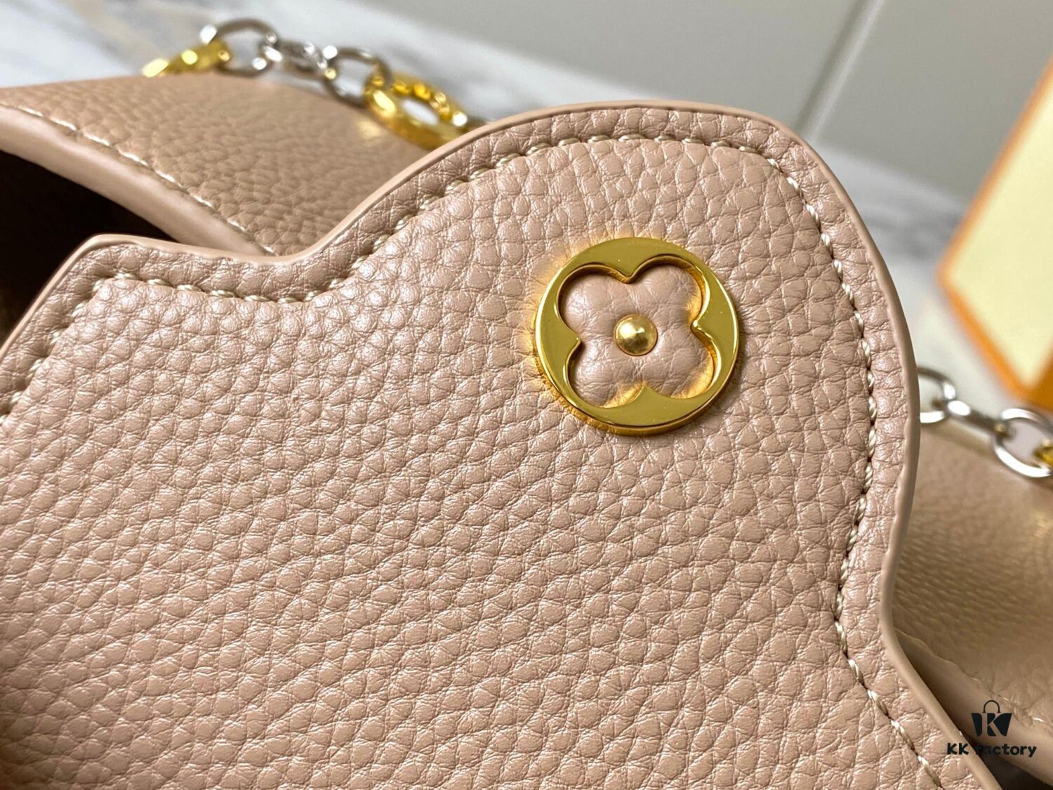 69307b716e68136f4d9a6e9b Top Quality Original Guangzhou Stock 🇫🇷 M12935 Capucines Mini Bag from the Capucines Chain On You Collection
