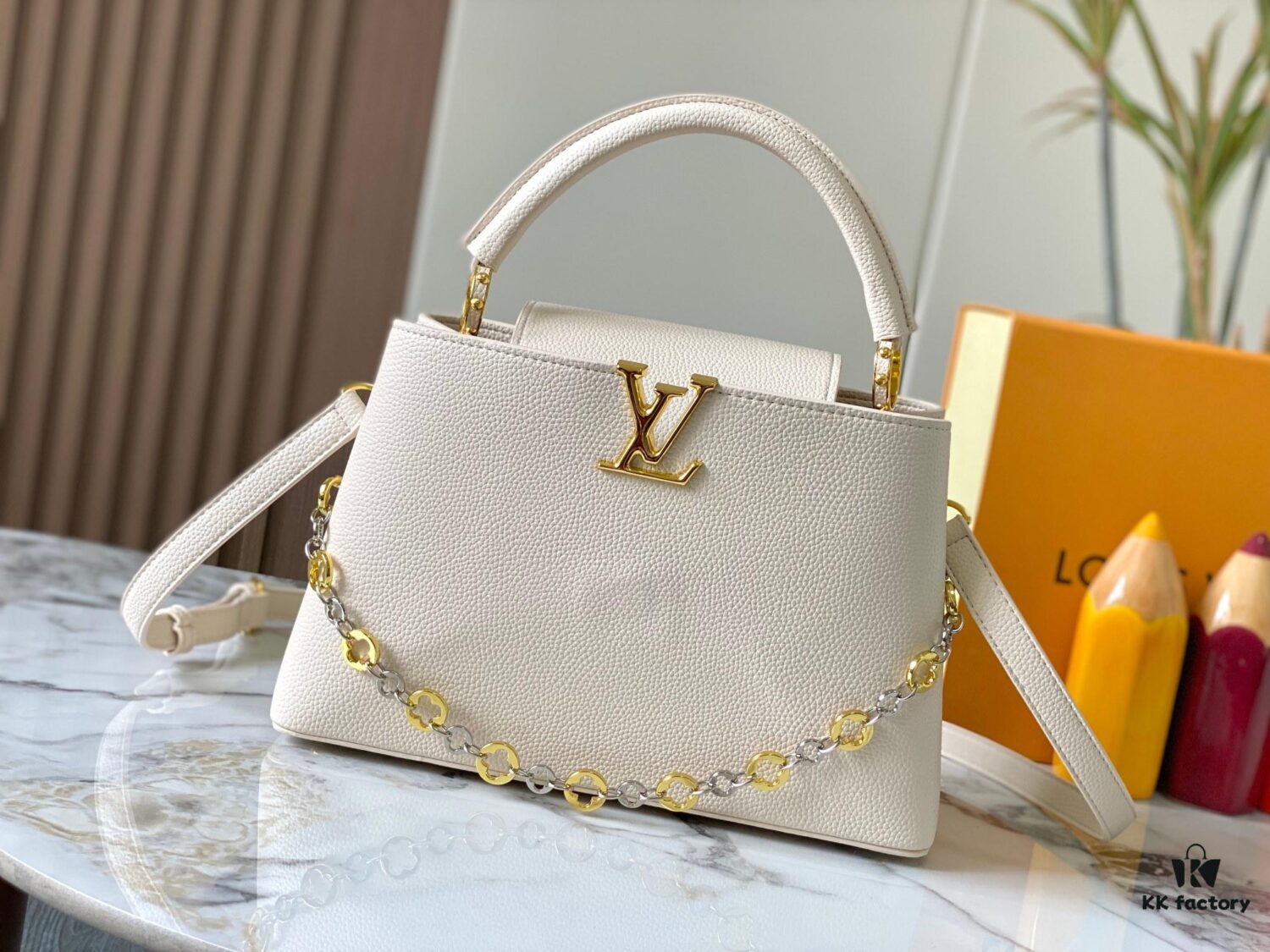 69307b726e68136f4d9a6e9d Top Quality Original Guangzhou Stock 🇫🇷 M12938 ChainOnYou Series Capucines Medium Handbag in Taurillon Cowhide Leather