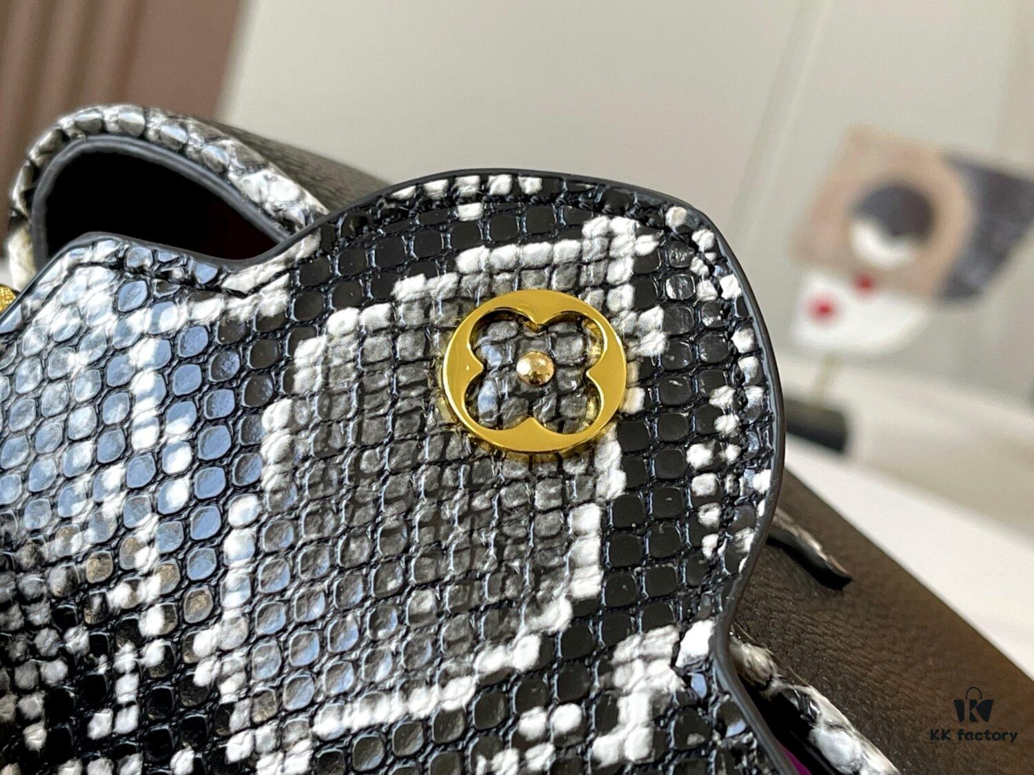 69307b8e6e68136f4d9a6ec9 Exclusive On-hand Photo - Upgraded M95509 CAPUCINES Mini Bag