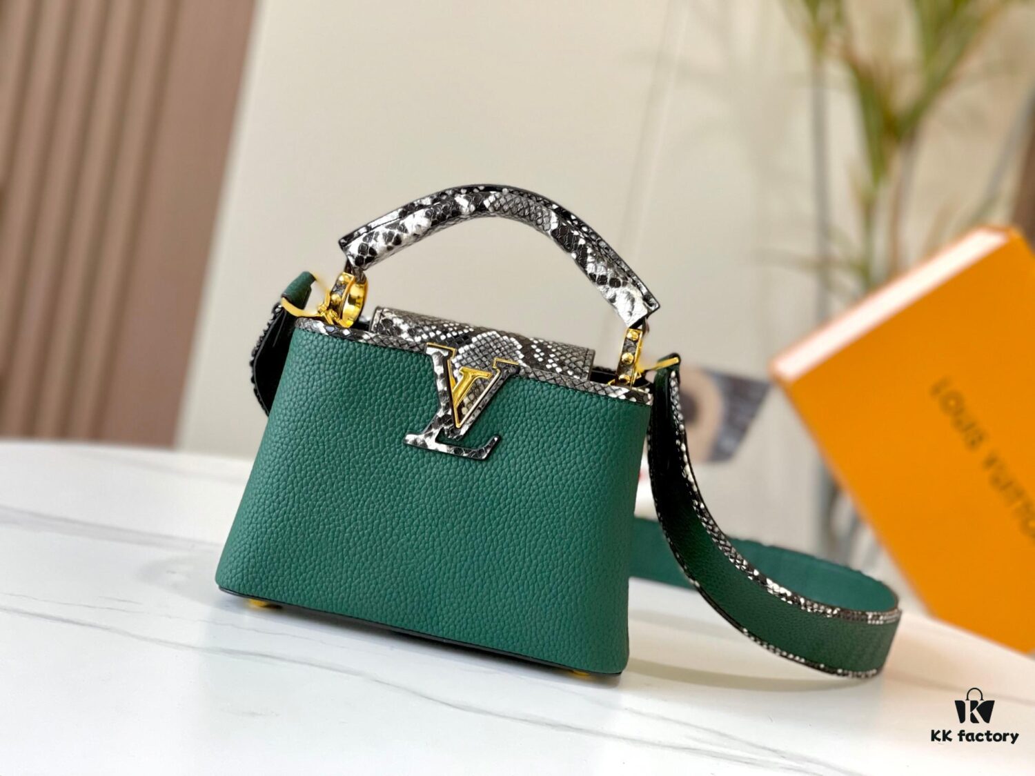 69307b936e68136f4d9a6ed3 Exclusive On-Site Photo - Upgraded M95509 CAPUCINES Mini Bag