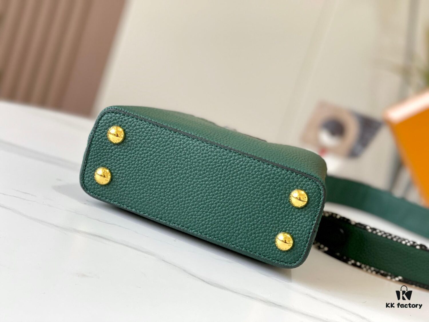 69307b946e68136f4d9a6ed5 Exclusive On-Site Photo - Upgraded M95509 CAPUCINES Mini Bag