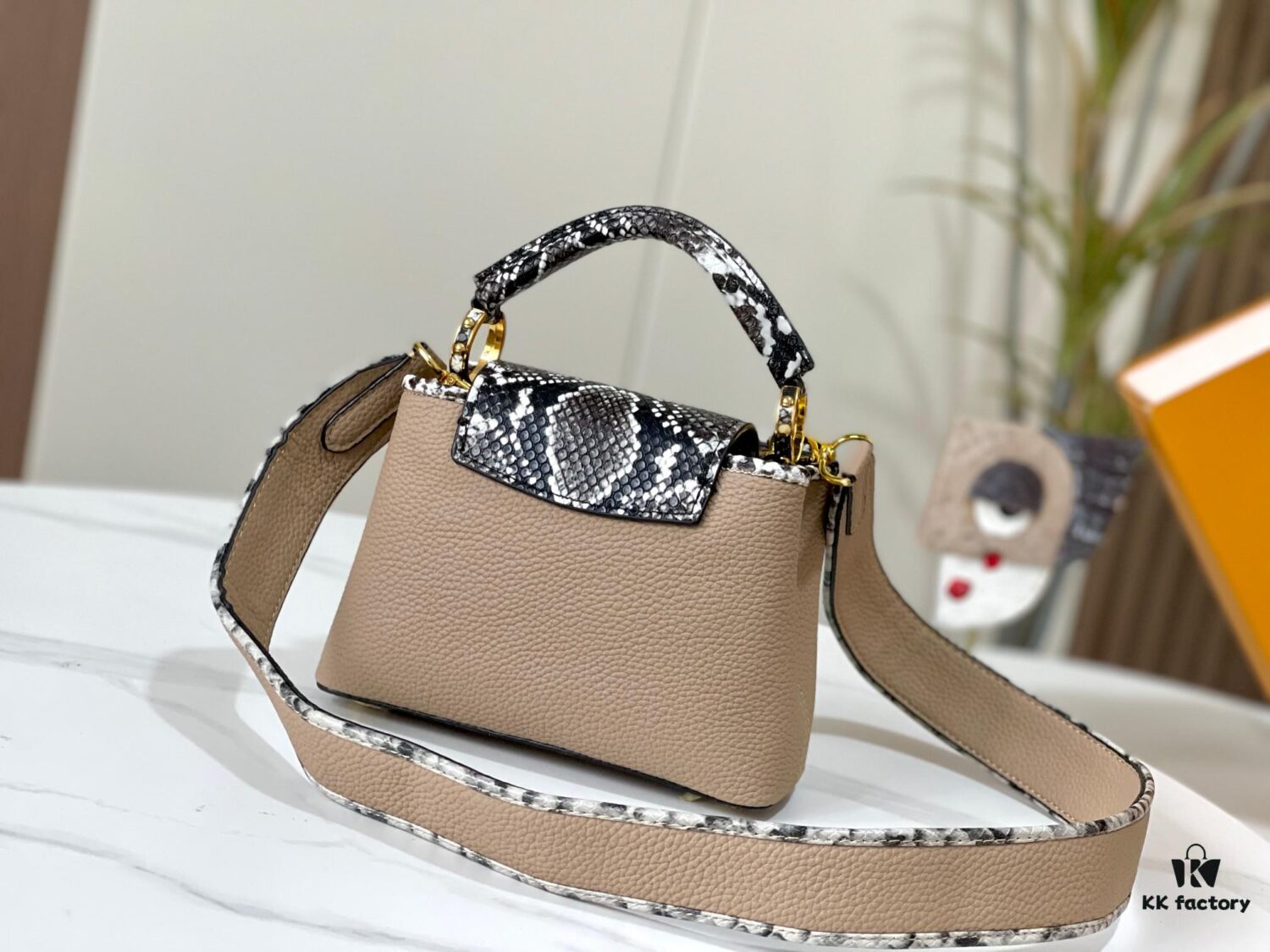 69307b9f6e68136f4d9a6ee7 Exclusive On-hand Photo - Upgraded M95509 CAPUCINES Mini Bag