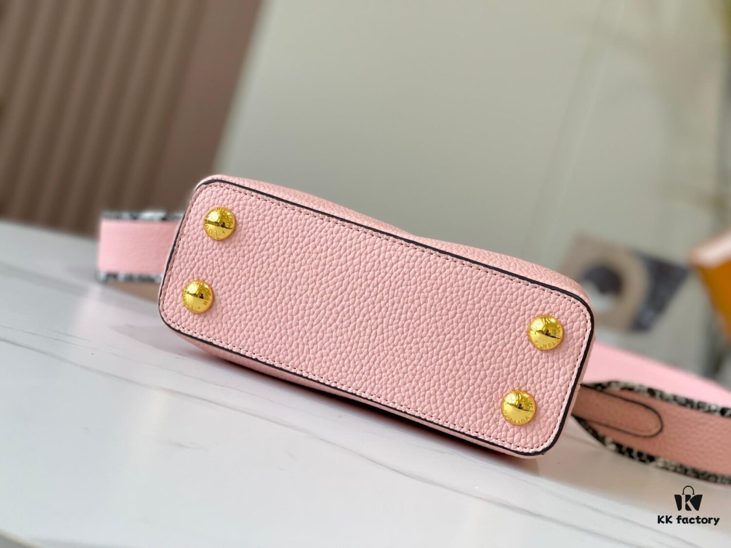 69307bab6e68136f4d9a6ef7 Exclusive On-hand Photo - Upgraded M95509 CAPUCINES Mini Bag