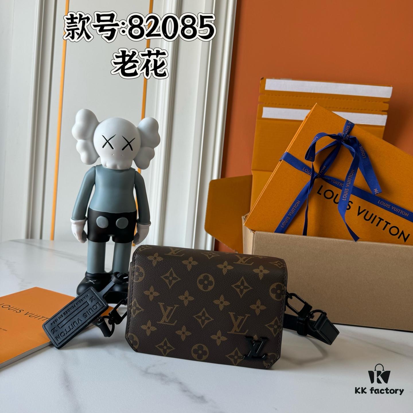 69307bce6e68136f4d9a6f2a Upgraded Version 170 M82085 M82086 Full Leather Black Light Green Black Floral Old Floral Men's Free Shipping Messenger Bag Flap Mini Handbag