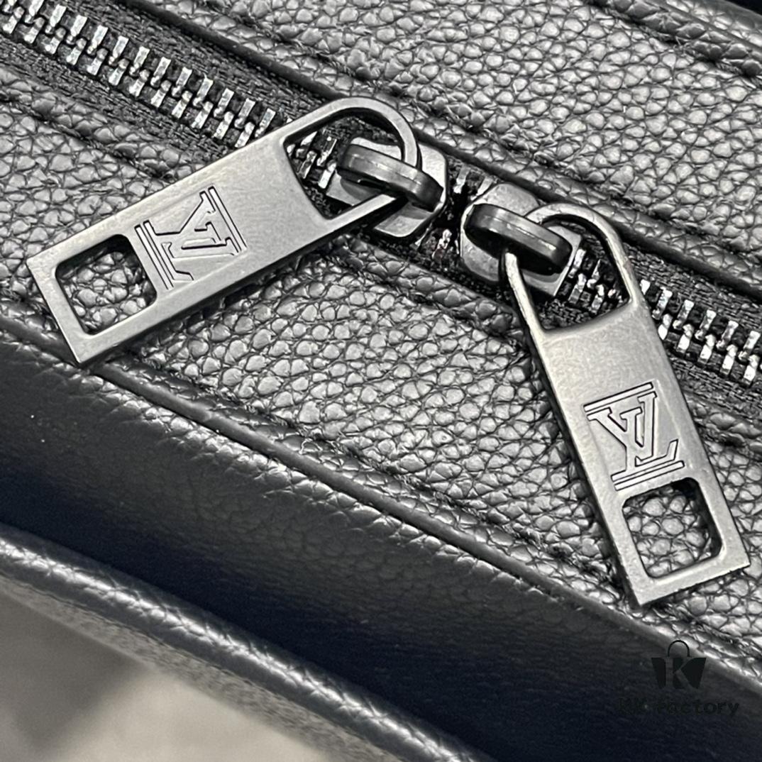 Upgraded M23778 All-Leather Black Latest PILOT Briefcase