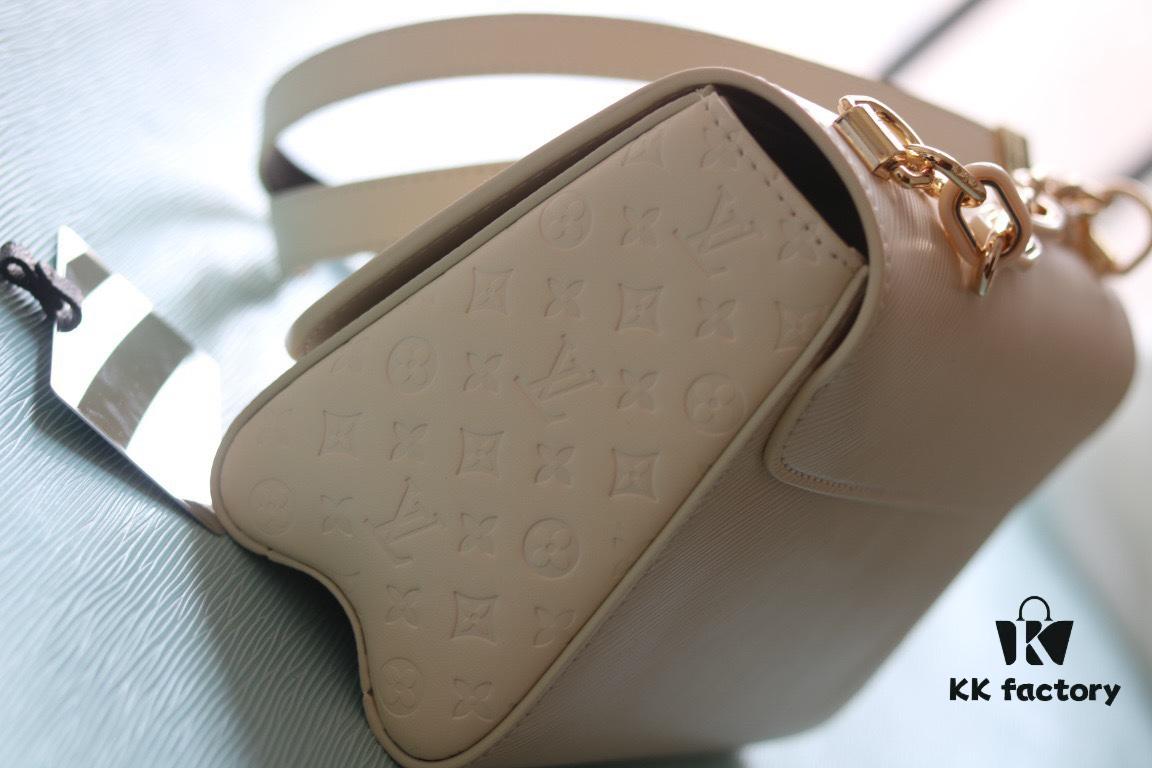 69307c5e6e68136f4d9a7042 Exclusive Real Shot Top Original Version Slim Twist MM Handbag Model No.: 50507/12736/11879