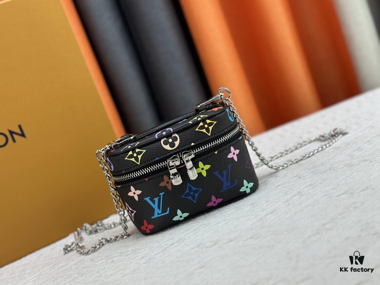 69307c766e68136f4d9a706d Upgraded Original M13747 M44495 M42265 M44936 M42263 LV Takashi Murakami Nice Mini Nano Pouch with Monogram Print in 33 Vibrant Colors, 2025 LV x Takashi Murakami Collaboration White Tricolor and Black Tricolor Twelve-Section Series, Popular Worldwide Among Celebrities
