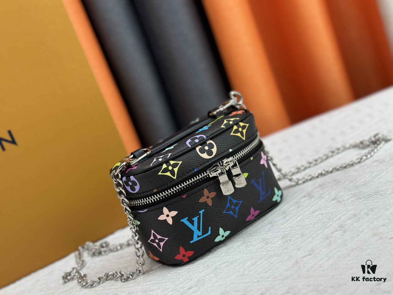 69307c776e68136f4d9a7071 Upgraded Original M13747 M44495 M42265 M44936 M42263 LV Takashi Murakami Nice Mini Nano Pouch with Monogram Print in 33 Vibrant Colors, 2025 LV x Takashi Murakami Collaboration White Tricolor and Black Tricolor Twelve-Section Series, Popular Worldwide Among Celebrities