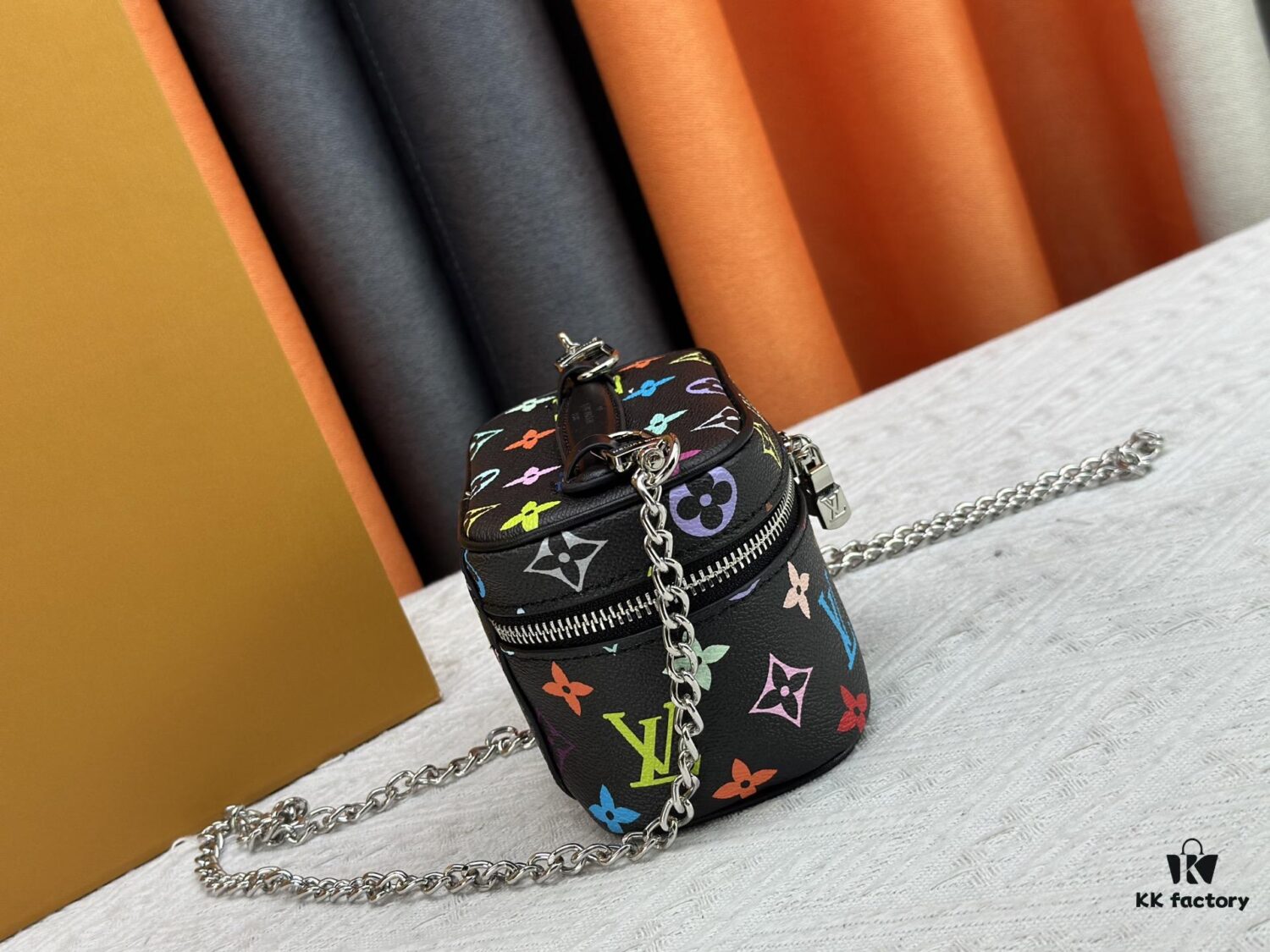 69307c776e68136f4d9a7072 Upgraded Original M13747 M44495 M42265 M44936 M42263 LV Takashi Murakami Nice Mini Nano Pouch with Monogram Print in 33 Vibrant Colors, 2025 LV x Takashi Murakami Collaboration White Tricolor and Black Tricolor Twelve-Section Series, Popular Worldwide Among Celebrities