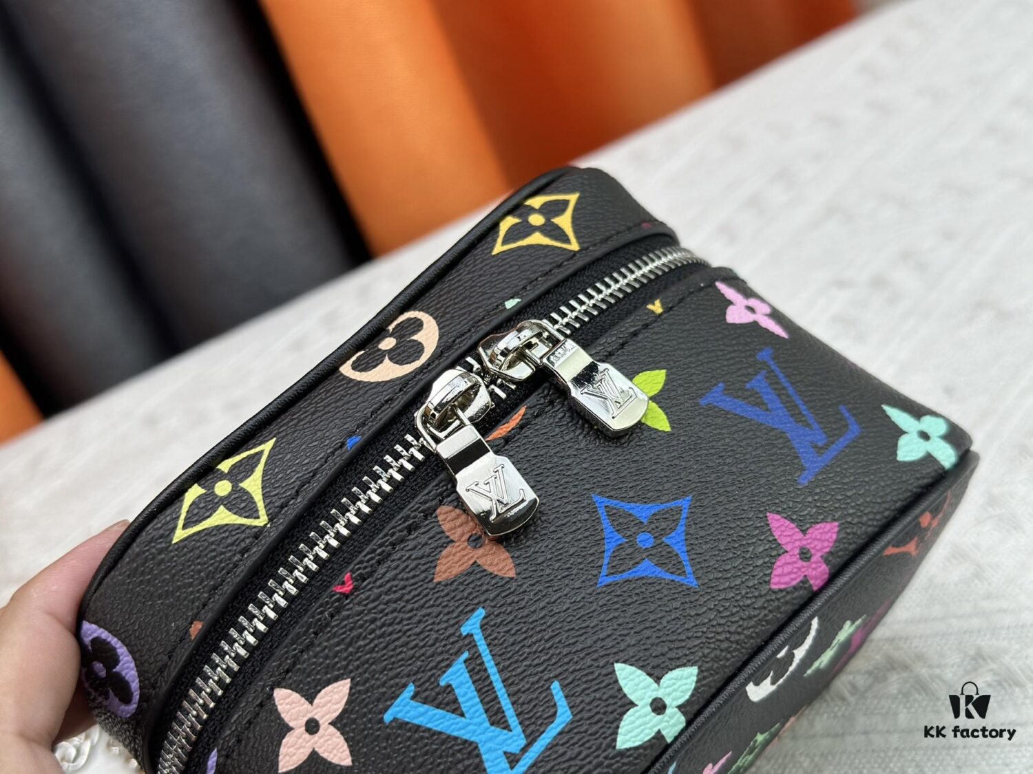 69307c7b6e68136f4d9a7075 Upgraded Original M13747 M44495 M42265 M44936 M42263 LV Takashi Murakami Nice Mini Nano Pouch with Monogram Print in 33 Vibrant Colors, 2025 LV x Takashi Murakami Collaboration White Tricolor and Black Tricolor Twelve-Section Series, Popular Worldwide Among Celebrities