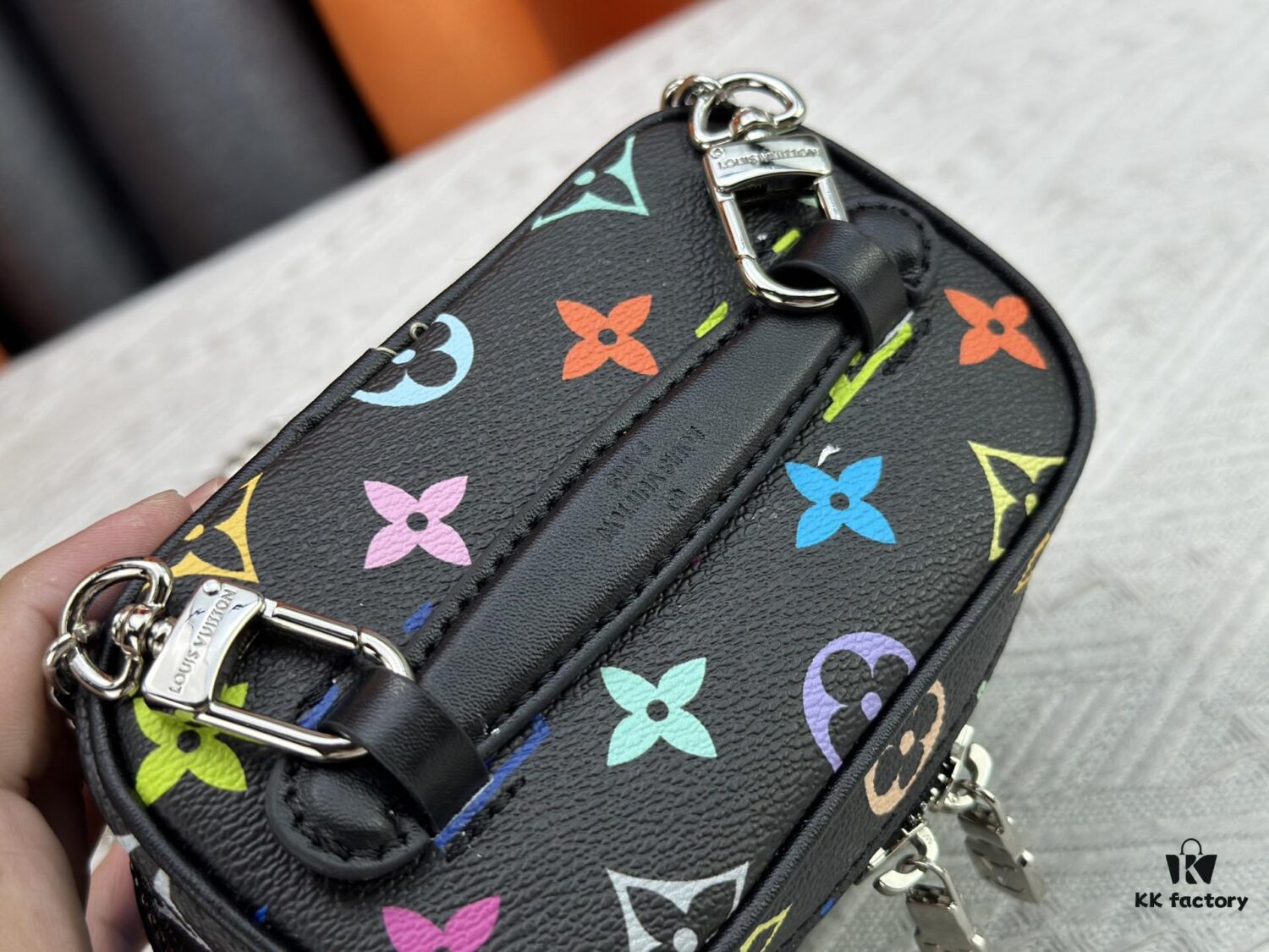 69307c7c6e68136f4d9a7076 Upgraded Original M13747 M44495 M42265 M44936 M42263 LV Takashi Murakami Nice Mini Nano Pouch with Monogram Print in 33 Vibrant Colors, 2025 LV x Takashi Murakami Collaboration White Tricolor and Black Tricolor Twelve-Section Series, Popular Worldwide Among Celebrities