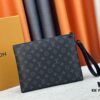 69307c996e68136f4d9a70a9 iPad Pouch for New Tablet Devices