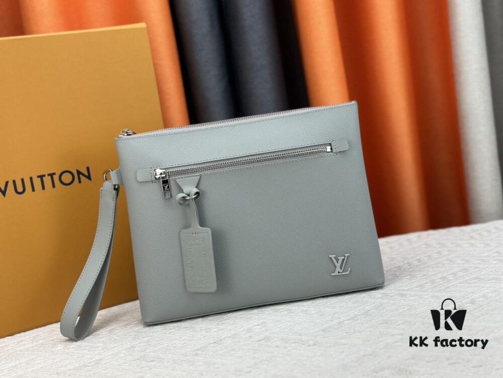 69307cab6e68136f4d9a70d3 iPad Pouch Bag Designed for the Latest Tablet Models