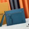 iPad Handheld Pouch Designed for the Latest Tablet Models