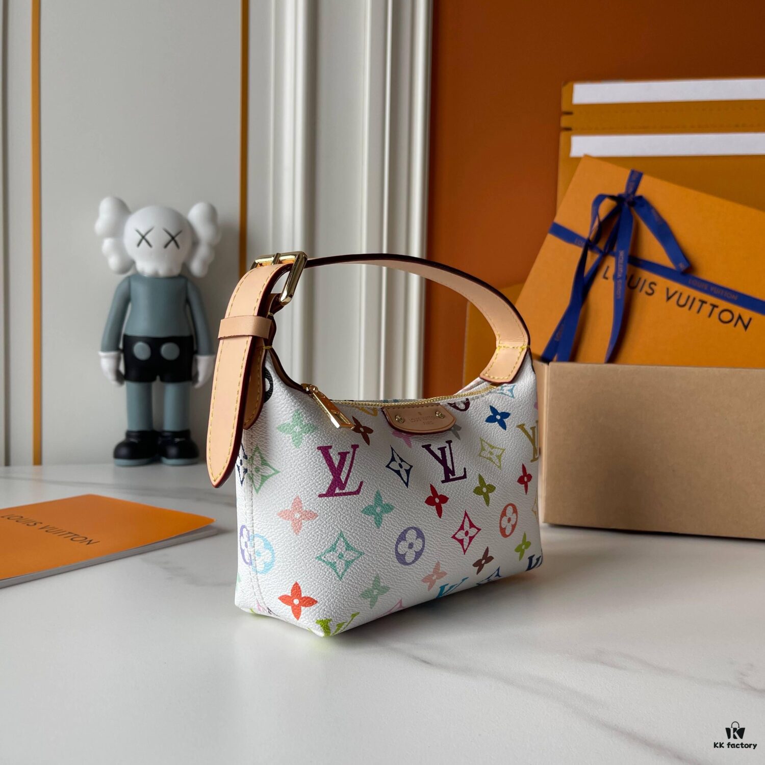 Upgraded Version [Official Latest Model] (Real Photos, Authentic Match) M82949 LV x Murakami Takashi Collaborative Nano Speedy Bag