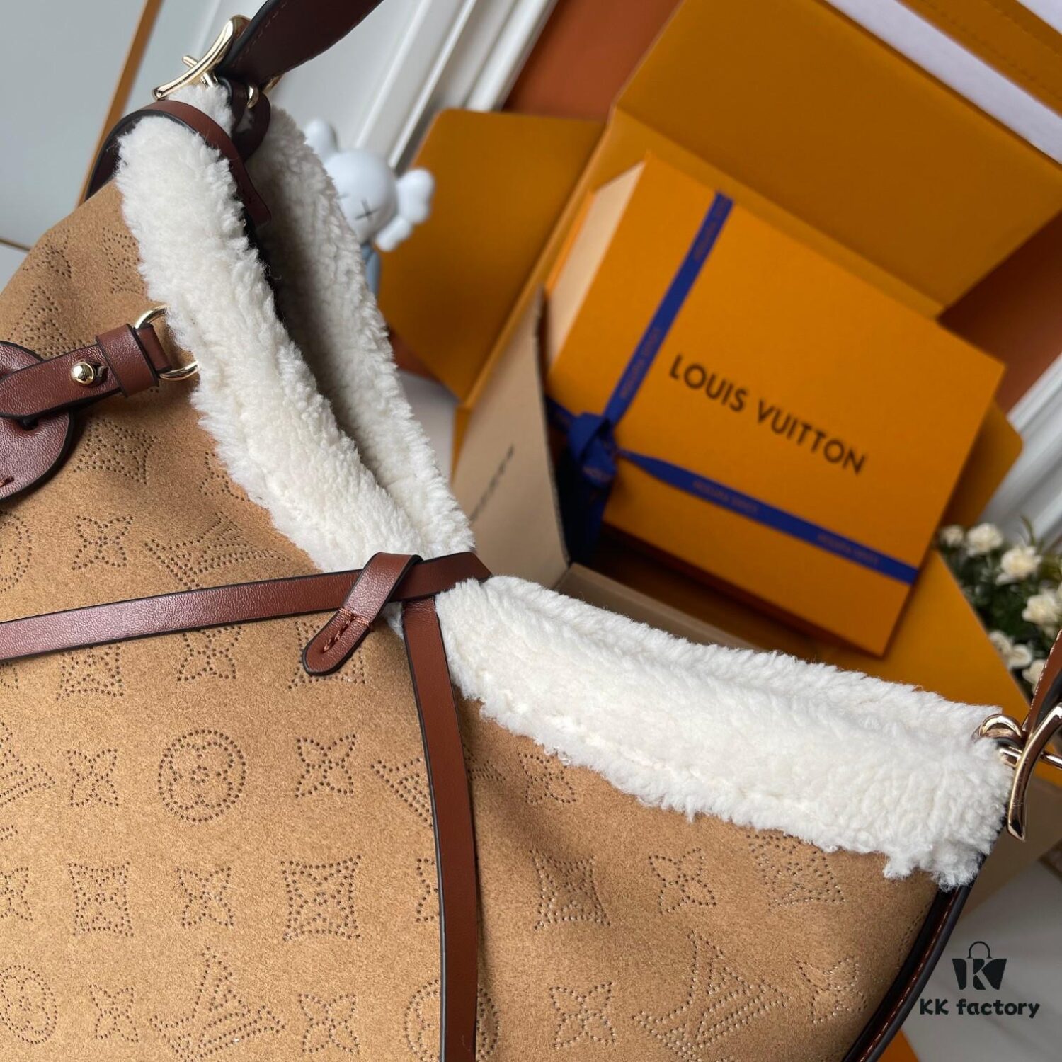 Upgraded 210 M11843 M46203 (Calfskin Velvet, Digital Perforation Technique, Matched Pattern) CarryAll Mini Bag