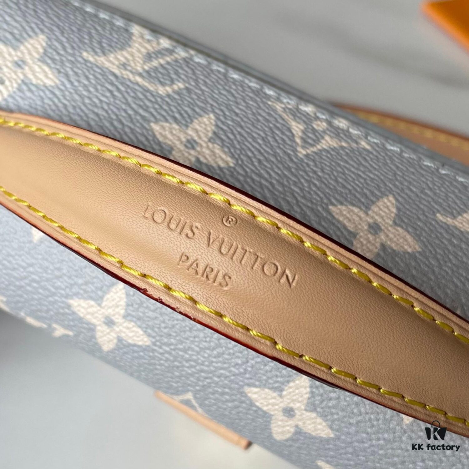 69307d466e68136f4d9a71de Upgraded Version 160 (Official Color Match Gray Floral 12429) (High-Quality Replica) M12429 M23940 M40749 M46914 M46279 M22834 M46595 LV Men's Messenger Bag Small East West Métis Handbag