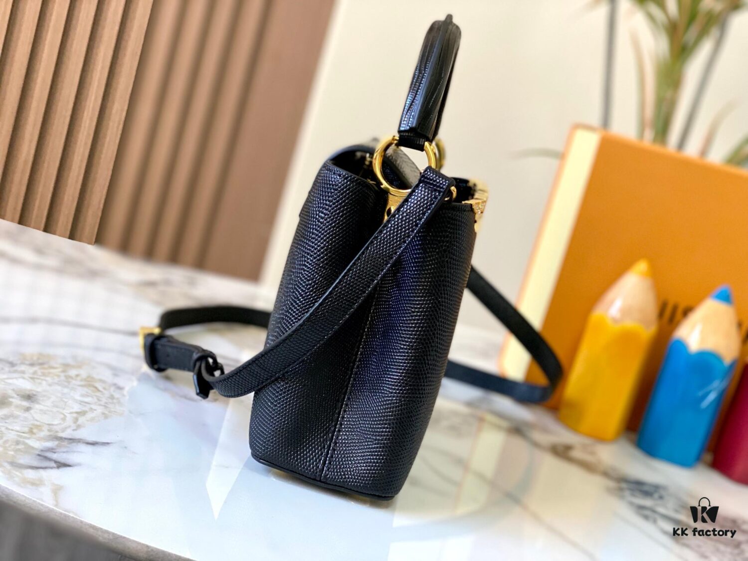 69307d4a6e68136f4d9a71e2 Top Grade Original Guangzhou Stock M12297 Black Lizard Skin with Diamond-Inlaid Golden Crown Capucines BB Handbag