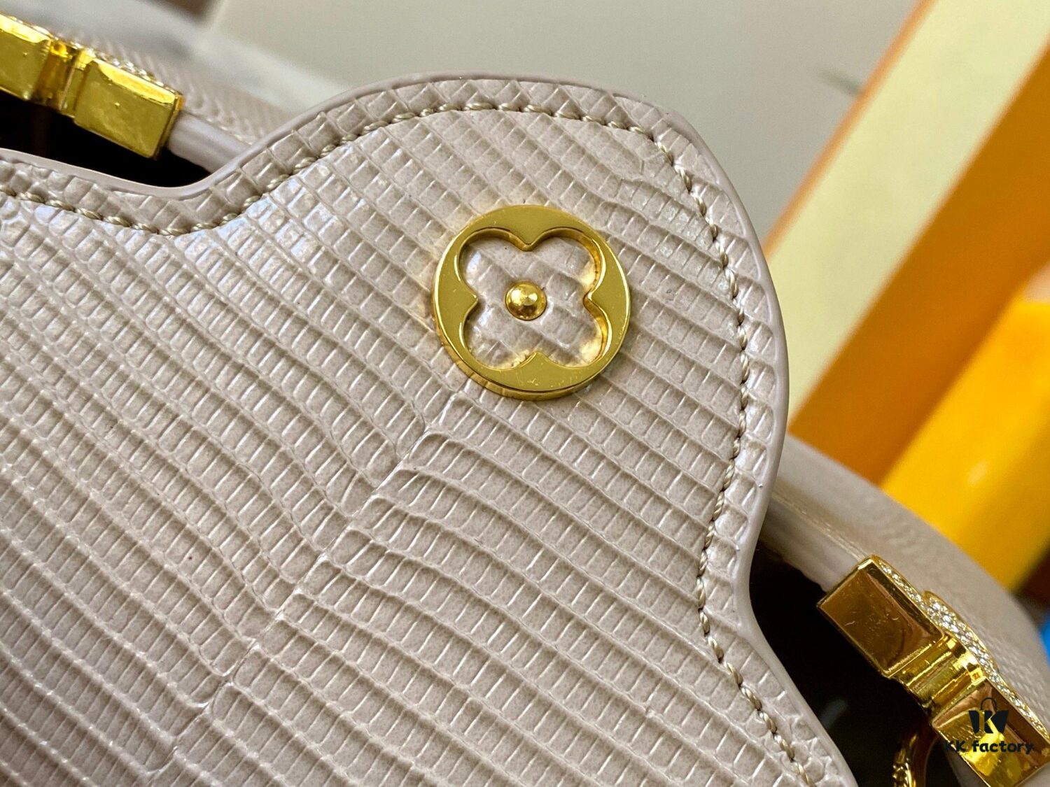 69307d5e6e68136f4d9a7200 Top Grade Original Guangzhou Stock M12296 Beige Lizard Leather Combined with Golden Diamond Crown 🔺 This Capucines Mini Handbag Features Luxurious Lizard Leather Exterior with Soft Lambskin Lining, Accented with Brilliant Metallic Hardware