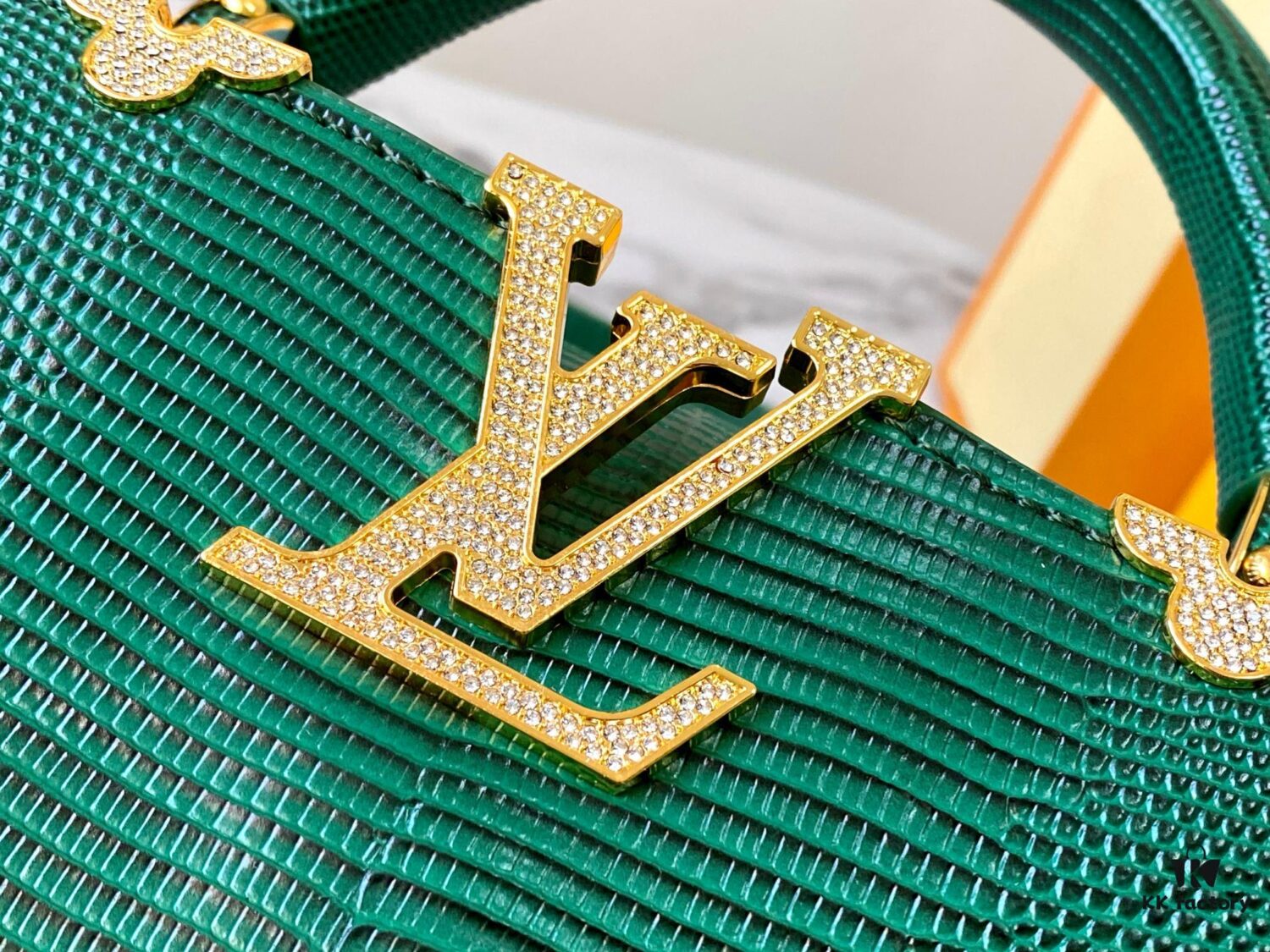 69307d686e68136f4d9a7210 Top Quality Original Guangzhou Stock M12296 Green Lizard Skin with Golden Diamond Crown 🔺 This Capucines Mini Bag Features Luxurious Lizard Leather Over Soft Lambskin Lining, Accented with Brilliant Metallic Hardware