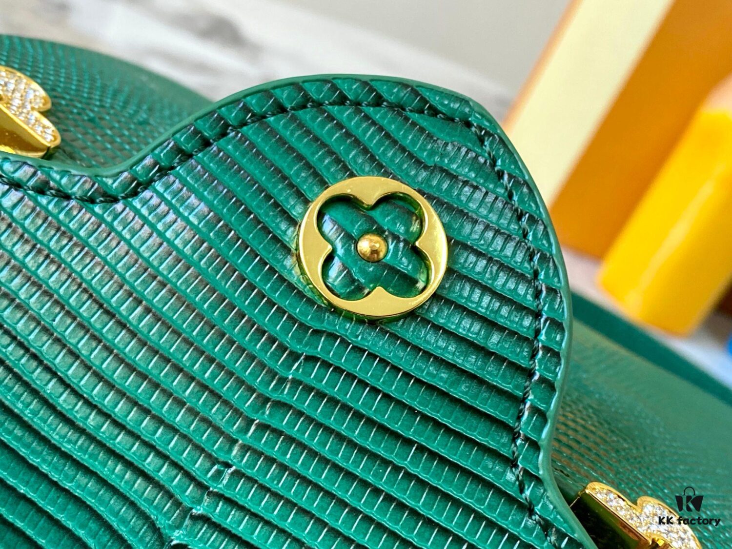 69307d6c6e68136f4d9a7215 Top Quality Original Guangzhou Stock M12296 Green Lizard Skin with Golden Diamond Crown 🔺 This Capucines Mini Bag Features Luxurious Lizard Leather Over Soft Lambskin Lining, Accented with Brilliant Metallic Hardware