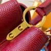 69307d6e6e68136f4d9a7219 Top-Grade Original Guangzhou Stock M12297 Burgundy Lizard Skin with Gold Diamond Crown ▲ This Capucines BB Bag Exquisitely Combines Luxurious Lizard Exterior, Soft Lamb Leather Lining, and Lustrous Metallic Hardware