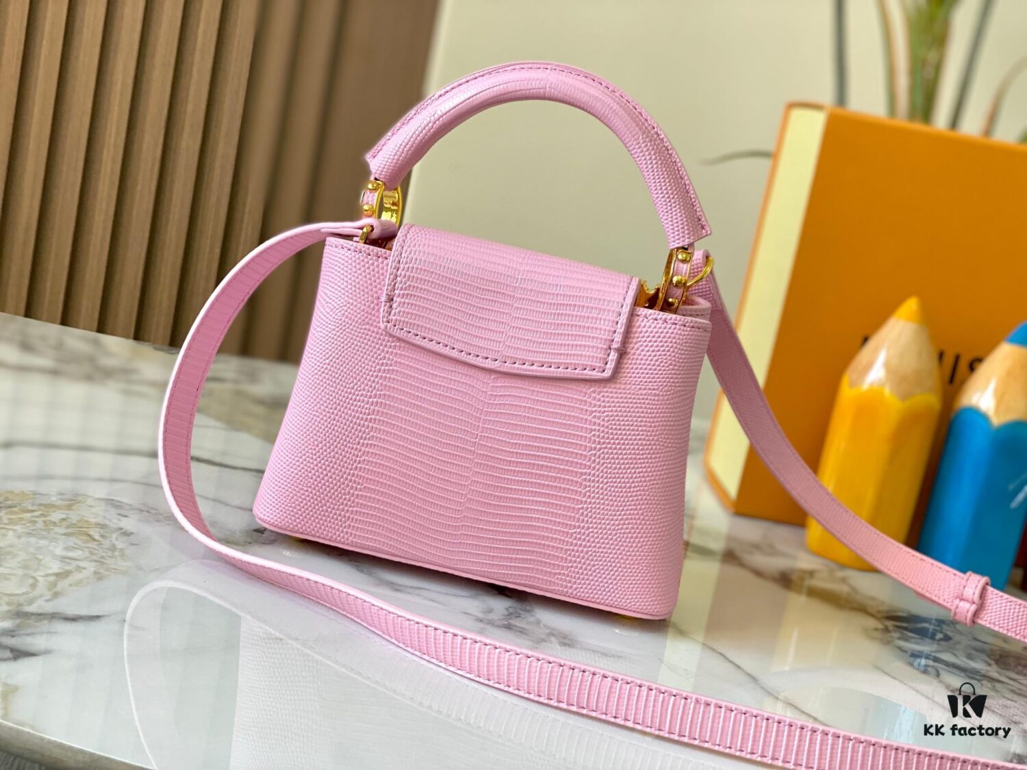 69307d7f6e68136f4d9a7232 Top Quality Original Guangzhou M12296 Pink Lizard Leather Combined with Golden Diamond Crown 🔺 Capucines Mini Bag