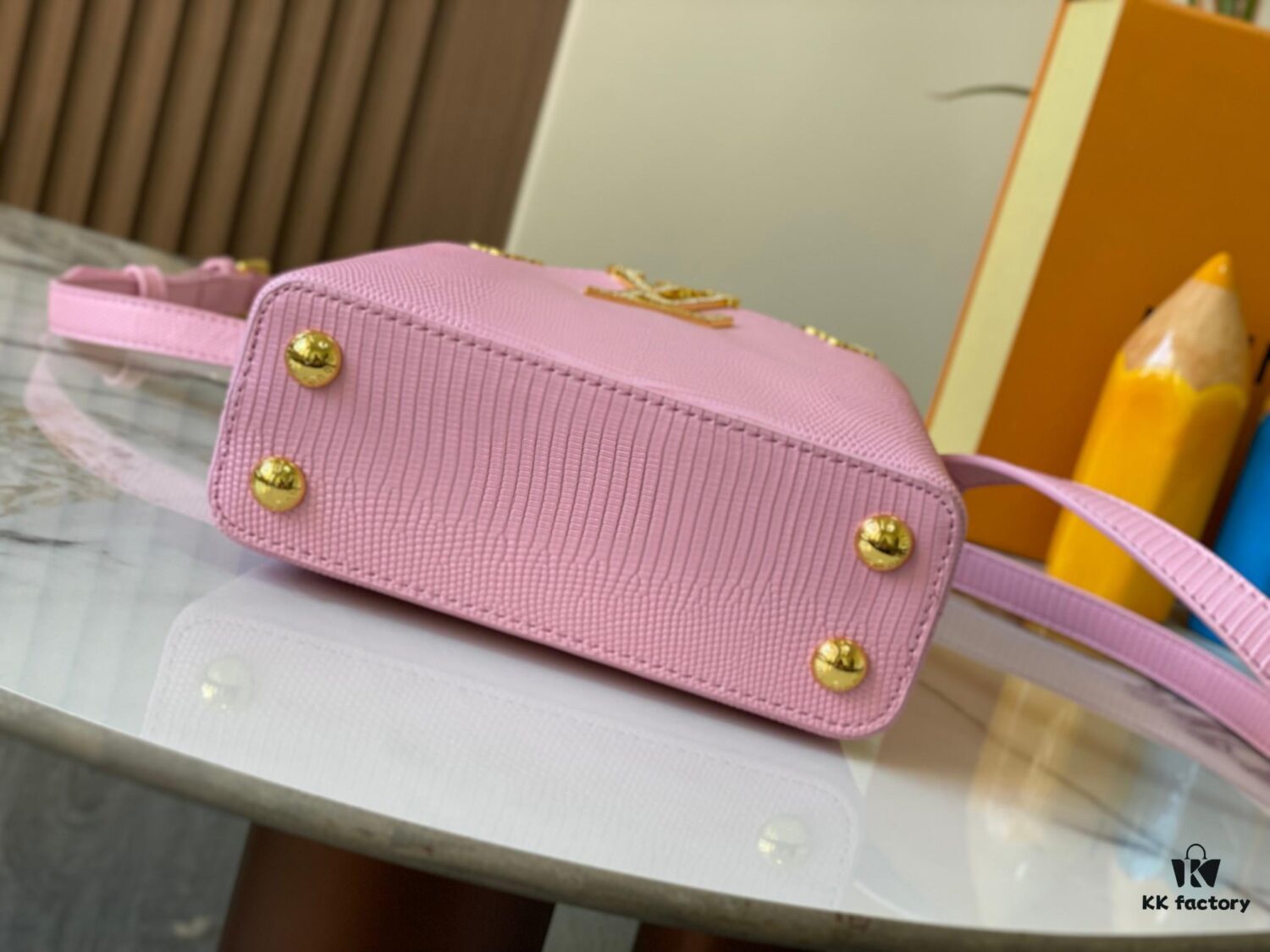 69307d7f6e68136f4d9a7233 Top Quality Original Guangzhou M12296 Pink Lizard Leather Combined with Golden Diamond Crown 🔺 Capucines Mini Bag