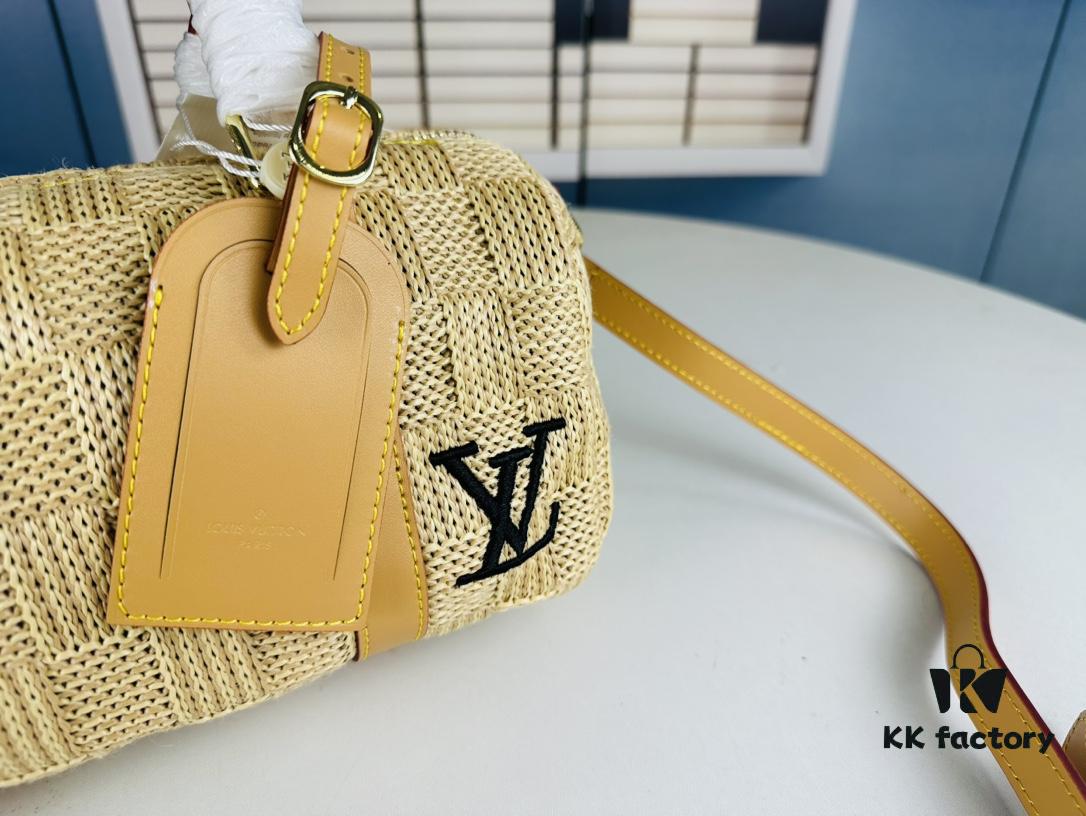 69307da76e68136f4d9a7280 New Arrival LV Straw Keepall Pillow Bag