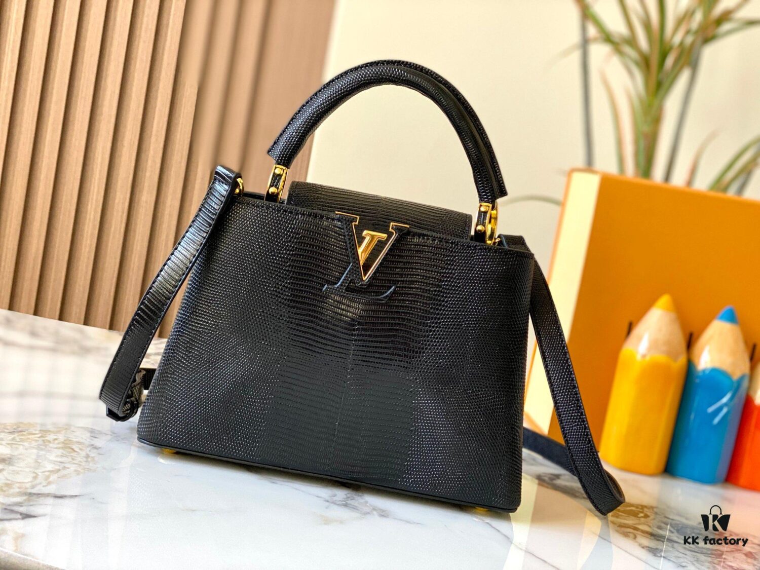 69307df36e68136f4d9a7314 Top Quality Original Guangzhou M99528 Black Lizard Leather Gold Buckle Capucines BB Handbag