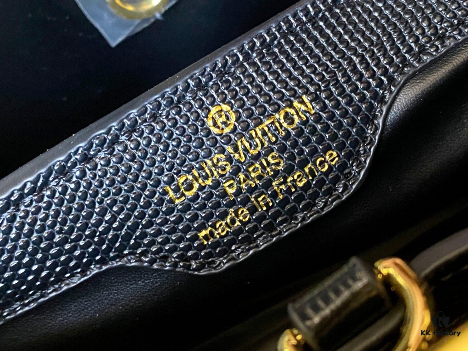 69307df66e68136f4d9a7319 Top Quality Original Guangzhou M99528 Black Lizard Leather Gold Buckle Capucines BB Handbag